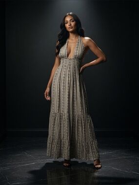 Chic Backless Halter Dress in Cream and Gray